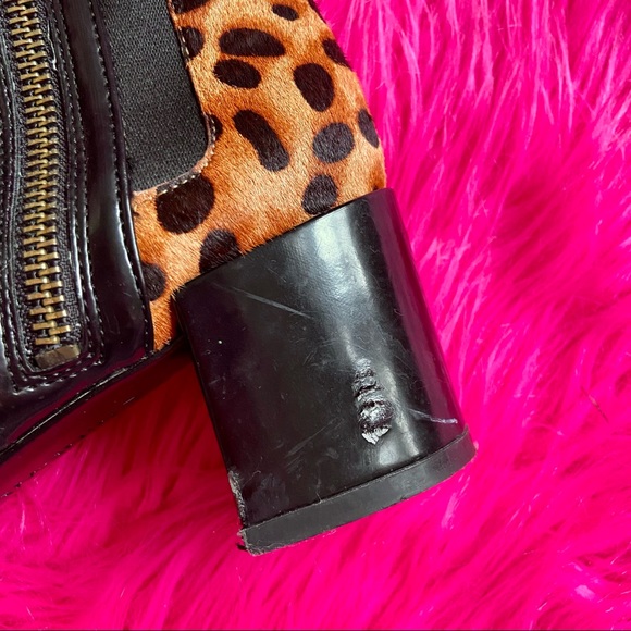 Leopard Print Pointed Toe Nine West Ankle Boots - Picture 5 of 9